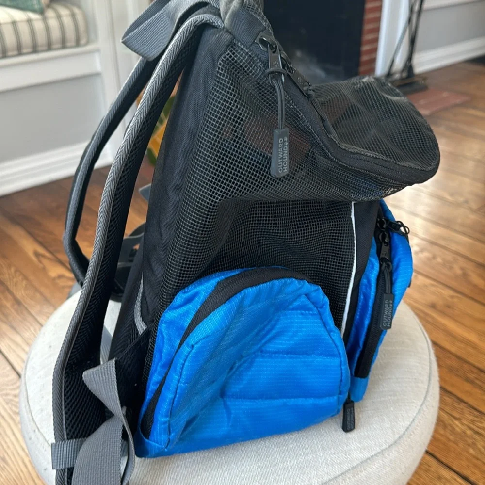 Outward Hound Blue Pet Carrier / Backpack w/ BONUS Free Hotdog Toy CLEAN